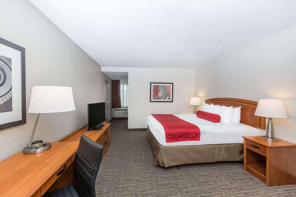Hotel Wyndham Garden Ankeny Chambre photo