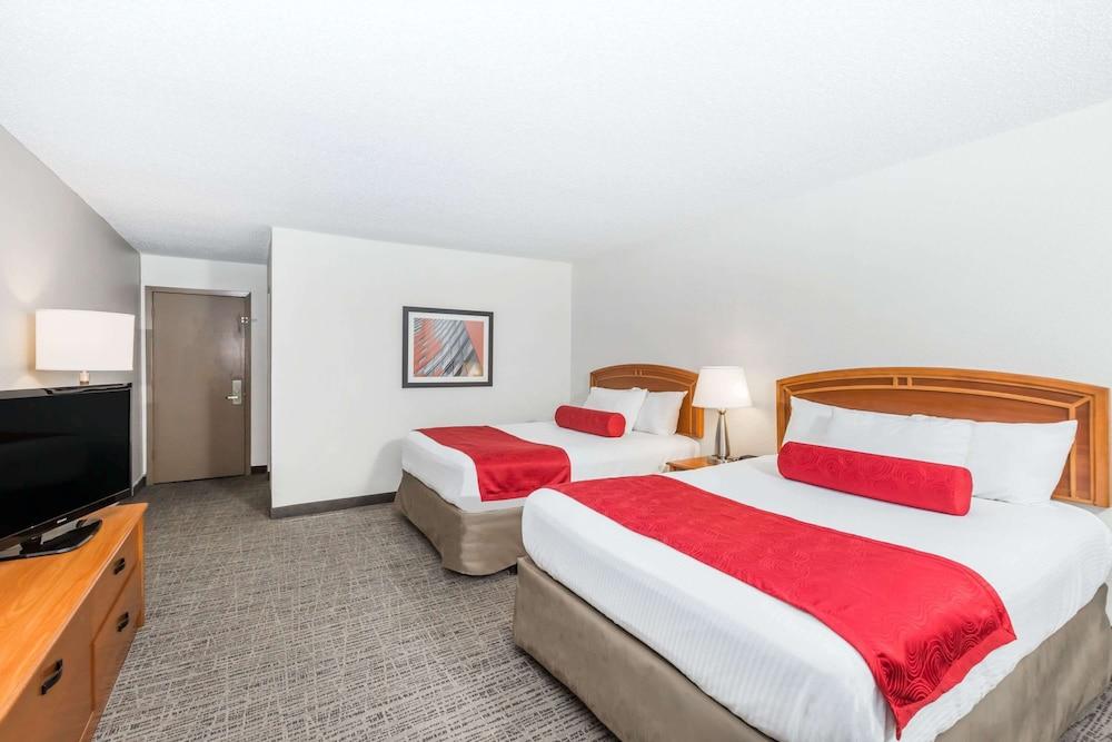 Hotel Wyndham Garden Ankeny Extérieur photo