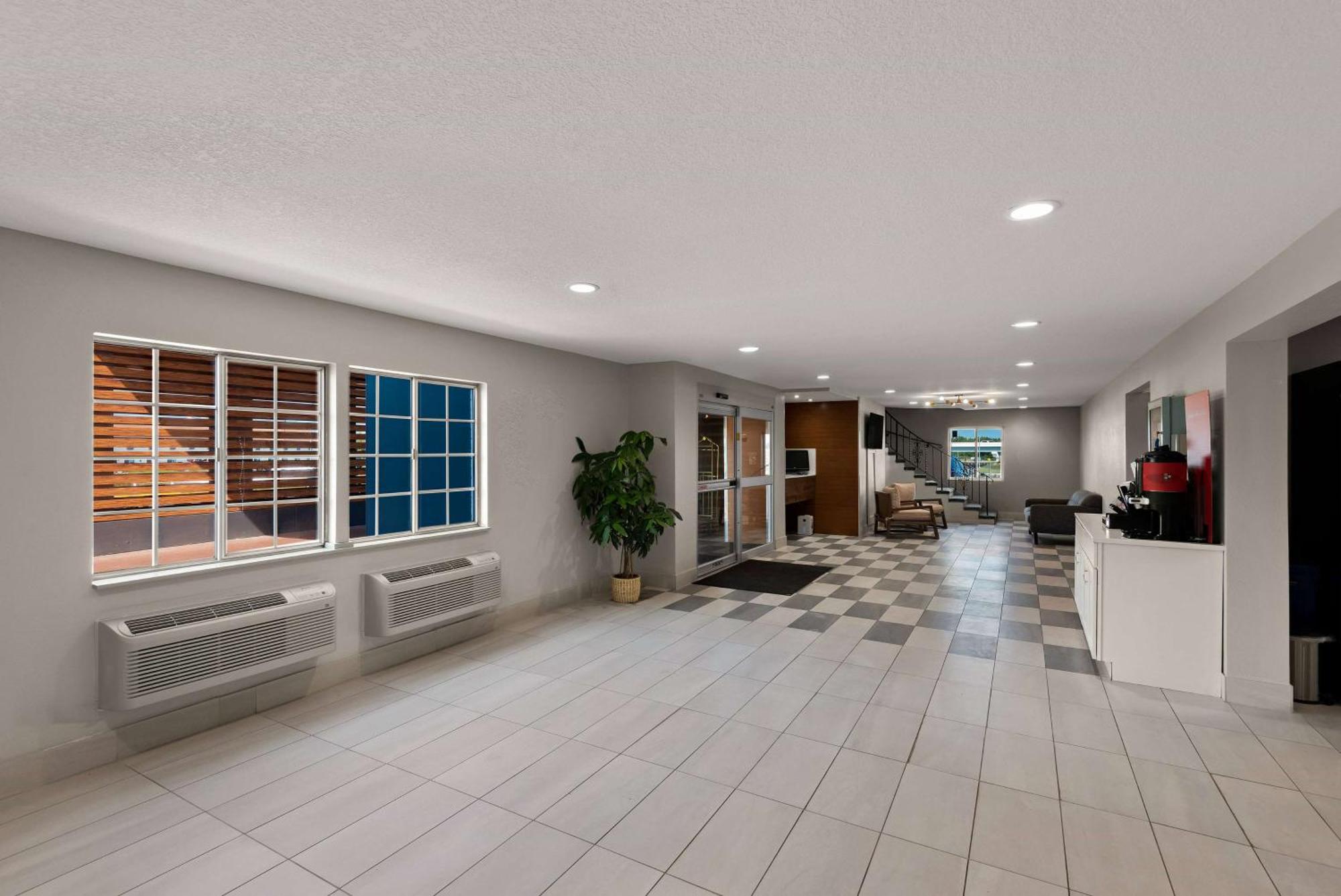Hotel Wyndham Garden Ankeny Extérieur photo